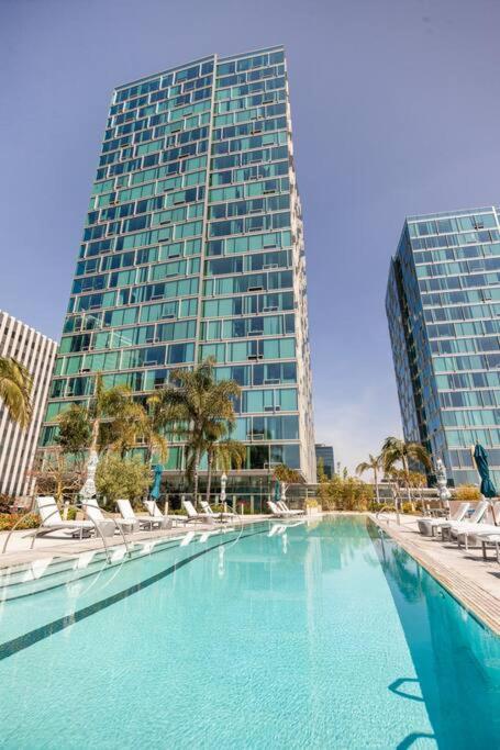 Apartmán Lovely Upscale High Rise Private Parking & Pool Los Angeles Exteriér fotografie