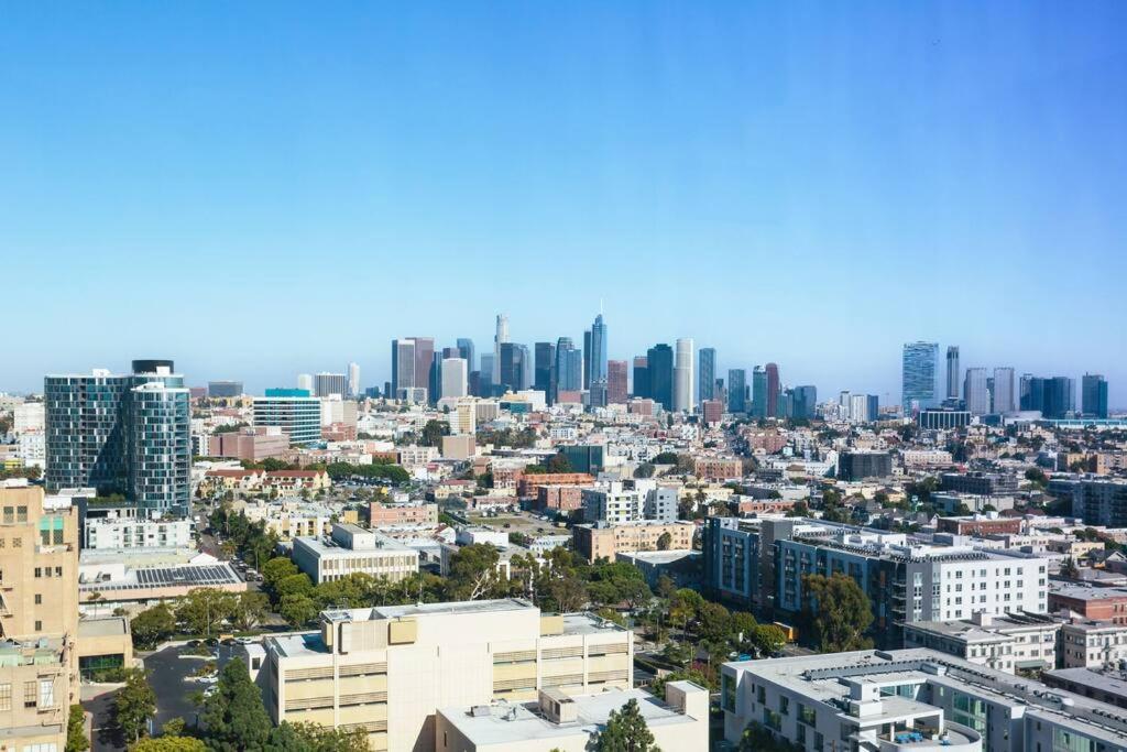 Apartmán Lovely Upscale High Rise Private Parking & Pool Los Angeles Exteriér fotografie